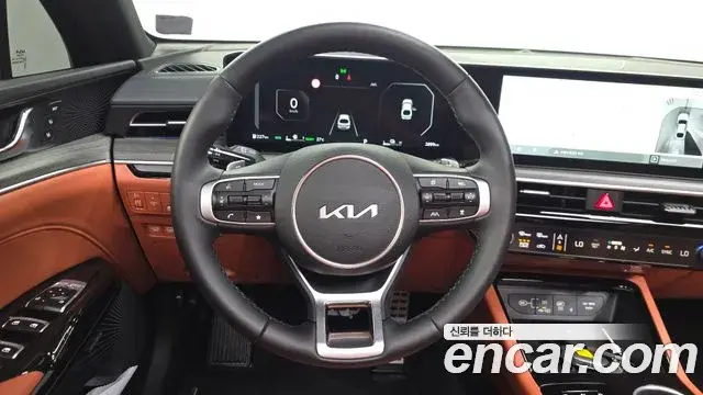 Kia K5 2025 — Photo 11/20