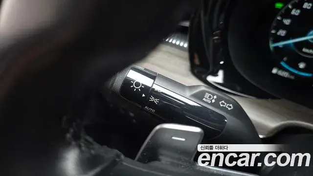 Kia K5 2020 — Photo 30/39