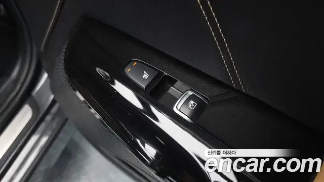 Kia K5 2020 — Photo 9/39