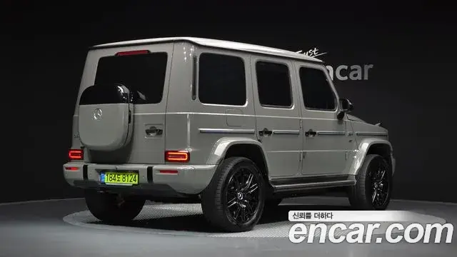 Mercedes-Benz G-Class 2024 — Photo 19/20