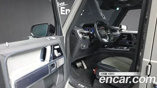 Mercedes-Benz G-Class 2024 — Photo 6/20