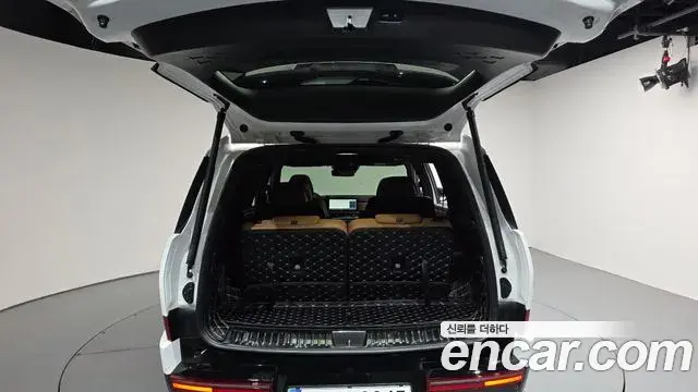 Hyundai Santa Fe 2023 — Фото 20/20