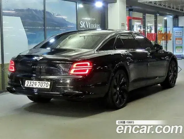 Bentley Flying Spur 2021 — Photo 12/20