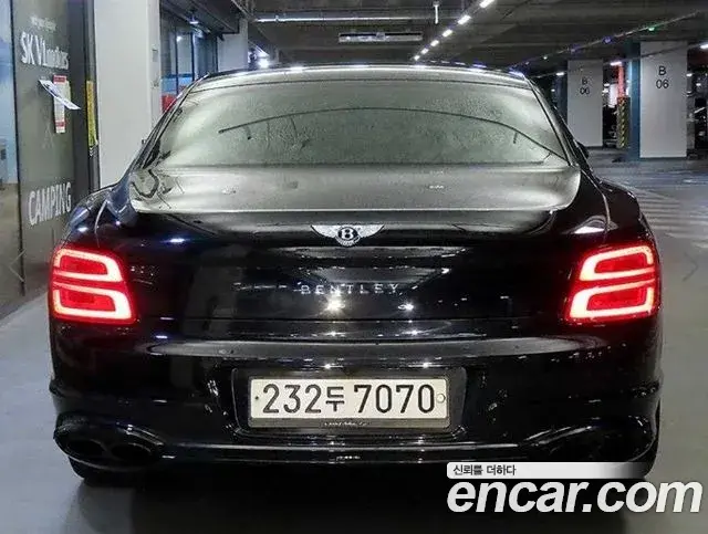 Bentley Flying Spur 2021 — Photo 6/20