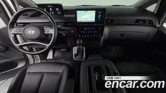 Hyundai Staria 2024 — Фото 7/20