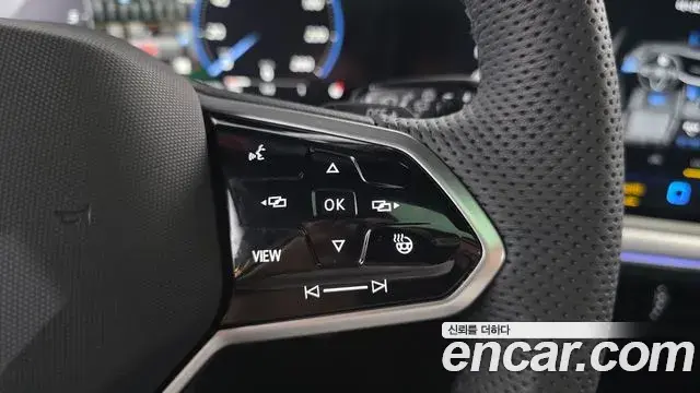 Volkswagen Touareg 2024 — Photo 39/40