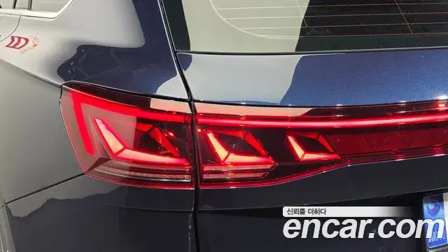 Volkswagen Touareg 2024 — Photo 31/40