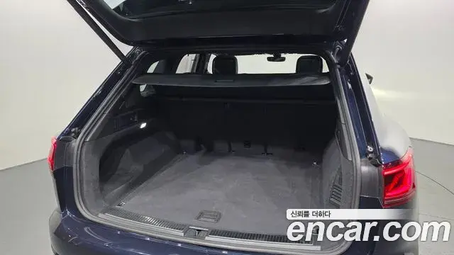 Volkswagen Touareg 2024 — Photo 11/40