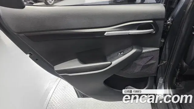 Kia Seltos 2022 — Şəkil 6/32