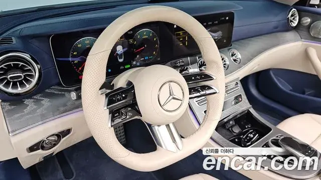 Mercedes-Benz E-Class 2022 — Фото 13/20