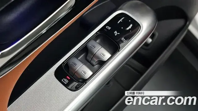 Mercedes-Benz GLC-Class 2026 — ფოტო 18/34