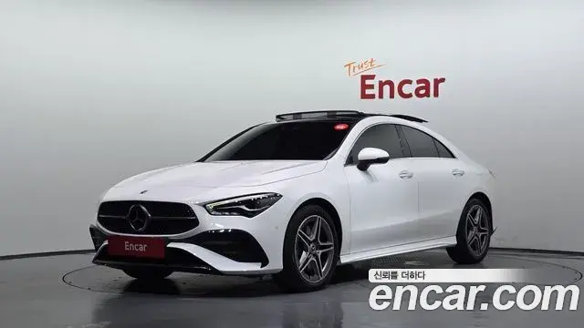 Mercedes-Benz CLA-Class 2024 — Фото 1/20