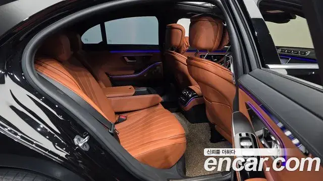 Mercedes-Benz S-Class 2025 — Фото 12/20