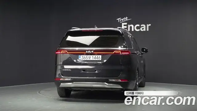 Kia Carnival 2023 — Фото 4/20