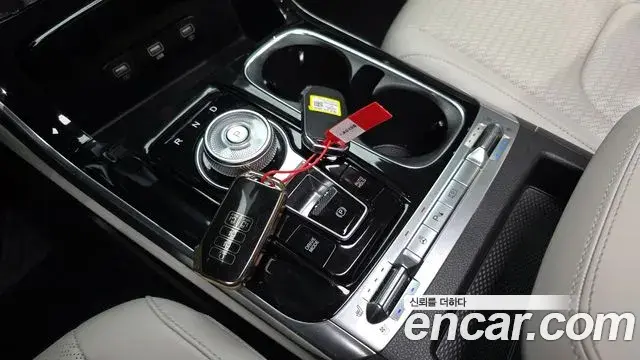 Kia Carnival 2023 — Фото 9/20