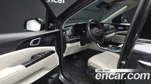 Kia Carnival 2023 — Фото 10/20
