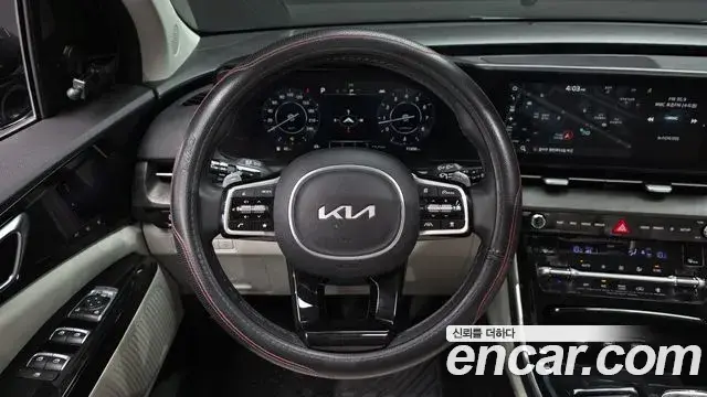 Kia Carnival 2023 — Фото 14/20