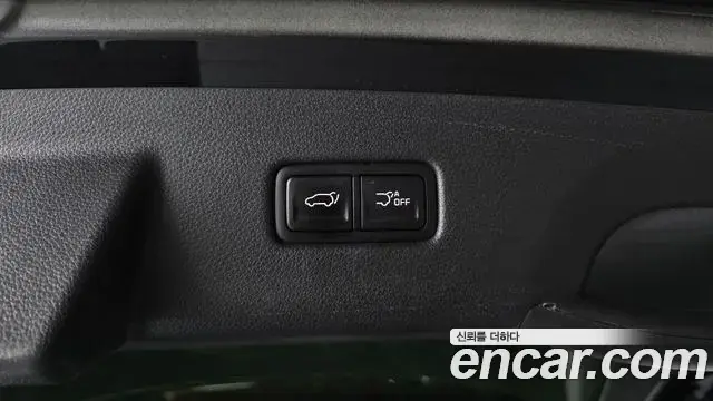Kia Carnival 2023 — Фото 20/20