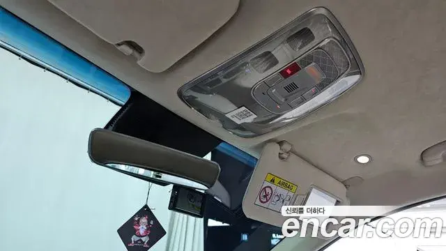 Genesis GV70 2023 — ფოტო 27/34