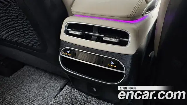 Genesis GV70 2023 — ფოტო 10/34