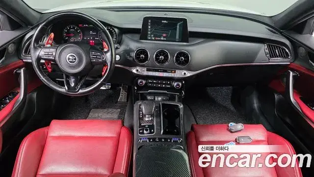 Kia Stinger 2020 — Фото 7/20