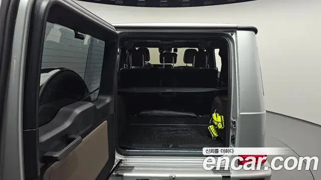 Mercedes-Benz G-Class 2024 — ფოტო 37/38