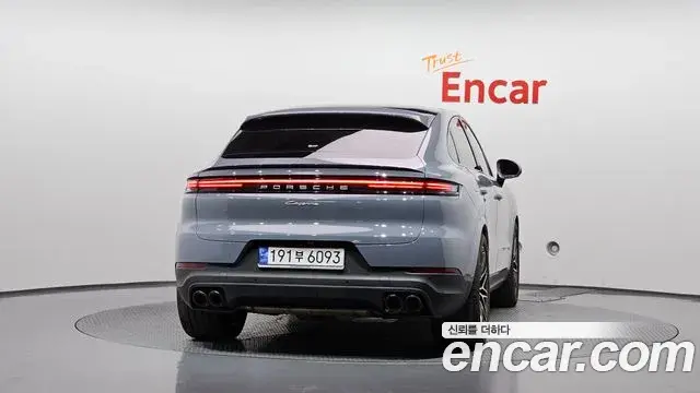 Porsche Cayenne 2024 — Фото 4/20