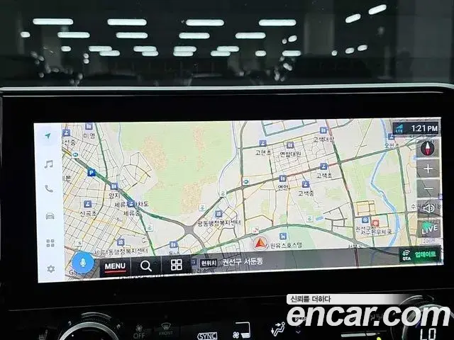 Toyota Highlander 2023 — ფოტო 3/19