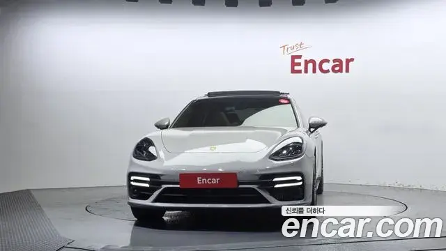 Porsche Panamera 2021 — Фото 3/20