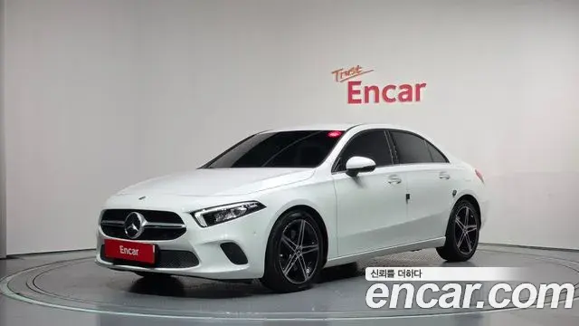 Mercedes-Benz A-Class 2020 — Фото 1/20