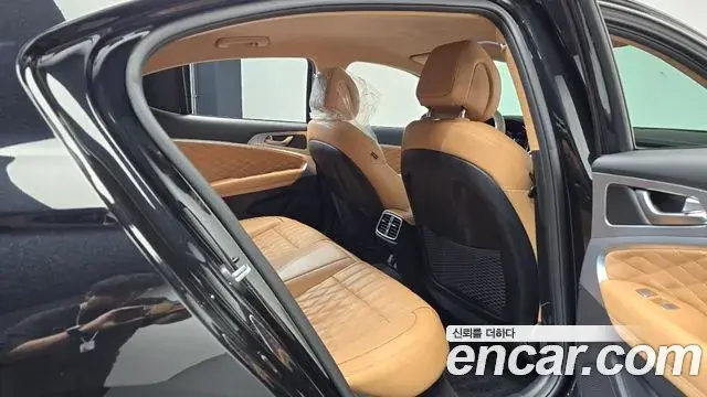 Genesis G70 2022 — Photo 24/36