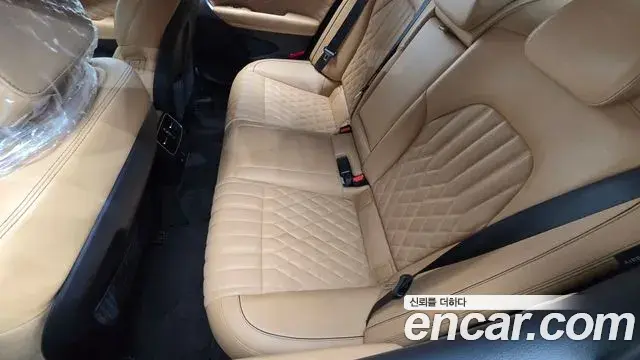 Genesis G70 2022 — Photo 25/36