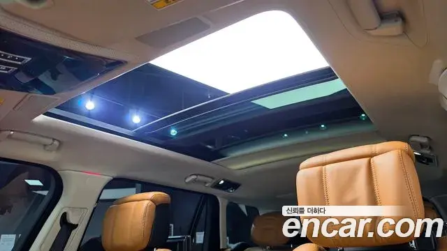 Land Rover Range Rover 2019 — Photo 9/20