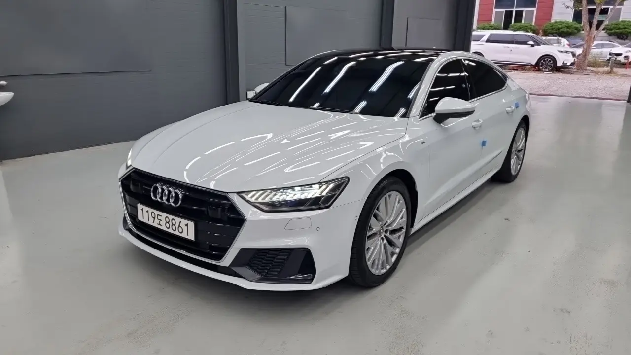 Audi A7 2021 — Фото 9/18