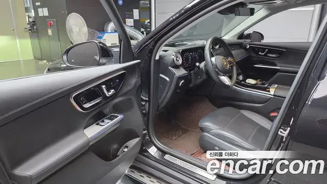 Mercedes-Benz GLC-Class 2024 — Фото 10/20