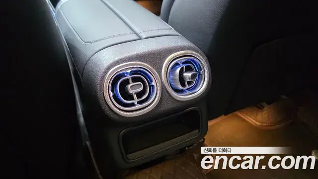 Mercedes-Benz GLC-Class 2024 — Фото 19/20