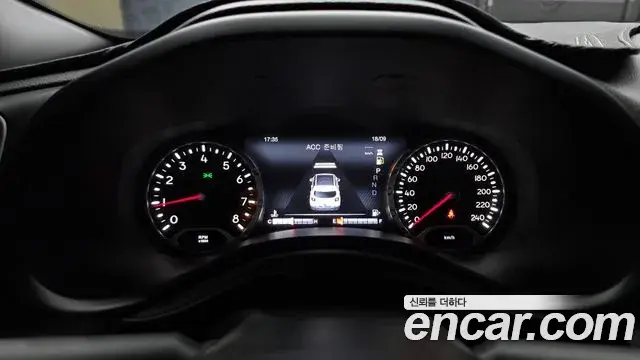 Jeep Renegade 2021 — Фото 8/20