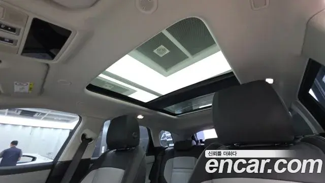 Land Rover Range Rover Evoque 2025 — Photo 14/20
