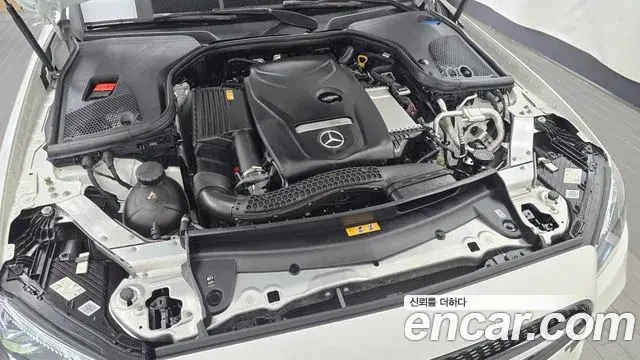 Mercedes-Benz E-Class 2023 — Фото 6/20