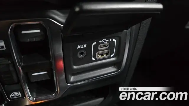 Jeep Wrangler 2022 — Фото 11/20