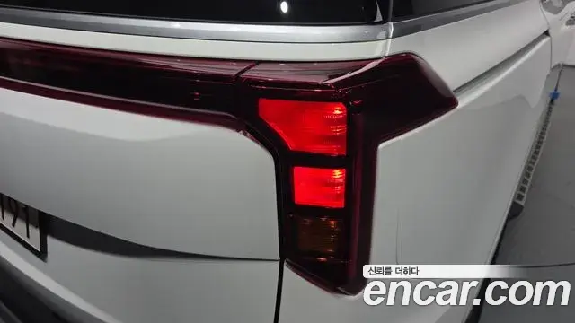 Kia Carnival 2025 — Şəkil 10/33