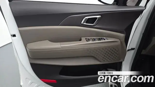 Kia Carnival 2025 — Şəkil 19/33