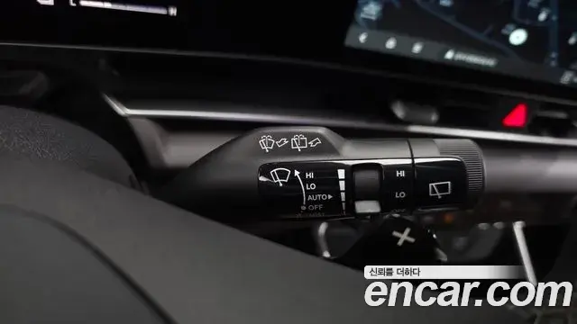 Kia Carnival 2025 — Şəkil 28/33