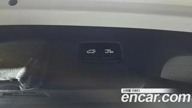 Kia Carnival 2025 — Şəkil 18/33