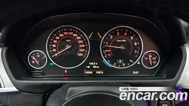 BMW 4 Series 2018 — Фото 8/20