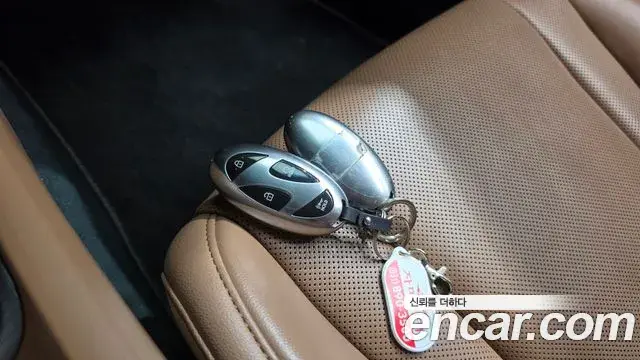 Hyundai Grandeur 2023 — Фото 15/20
