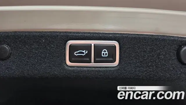 Hyundai Grandeur 2023 — Фото 17/20