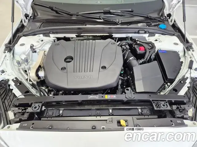 Volvo V60 Cross Country 2026 — ფოტო 12/20