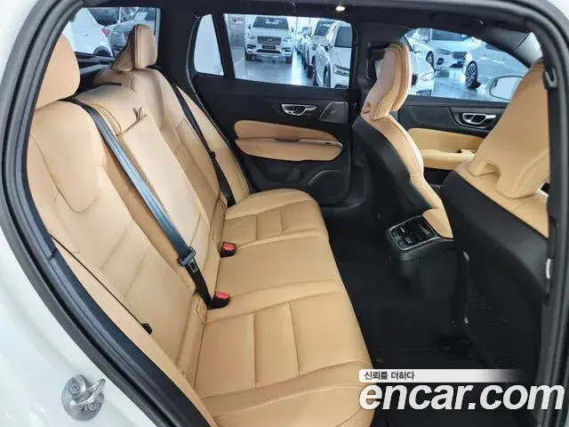 Volvo V60 Cross Country 2026 — ფოტო 2/20