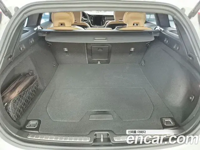 Volvo V60 Cross Country 2026 — ფოტო 20/20